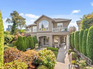 2362 Marine Dr, West Vancouver, BC V7V 1K8
