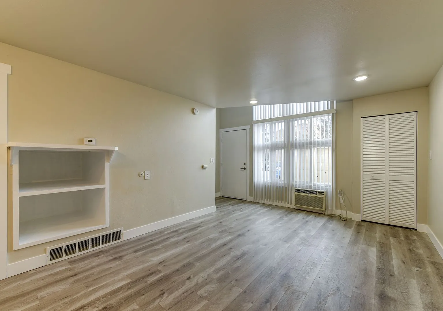 Crestview Townhomes — Photo 3