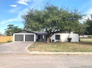 14971 Star Cross Trl, Lytle, TX 78052