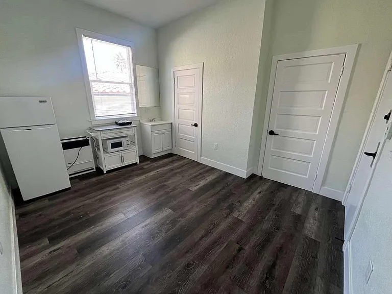 732 E Santa Clara St #33 — Photo 7