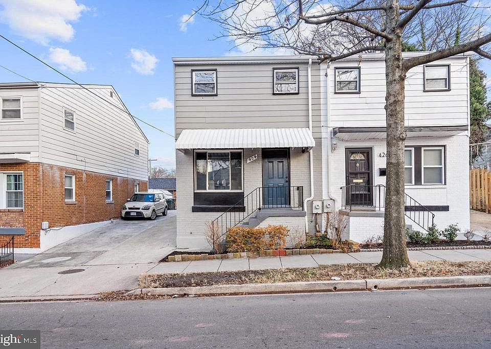 1st image of 424 53rd St SE