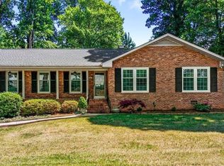 1912 Strathmore Dr, Greensboro, NC 27410