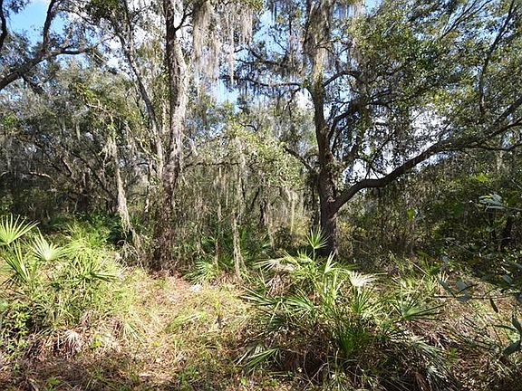 4th image of SE Durrance St