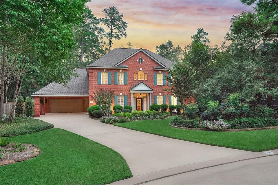 1st image of 18 E Shadowpoint Cir