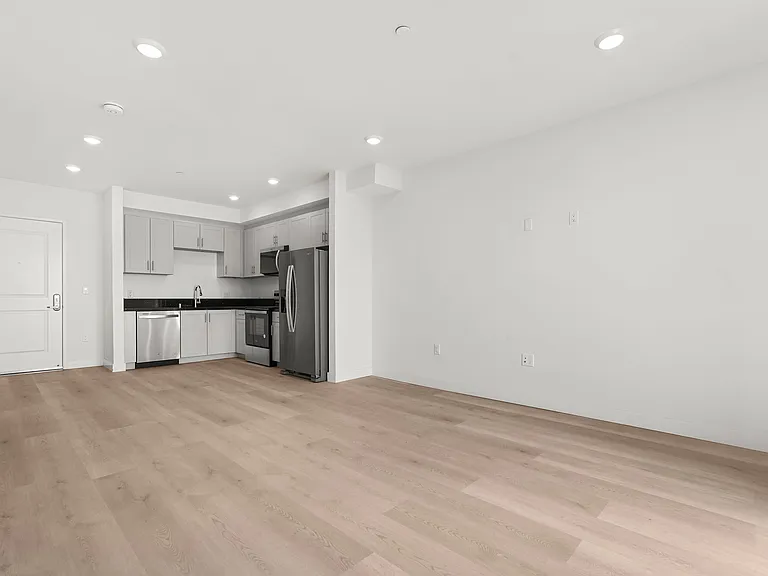 The Rosenell — Photo 114
