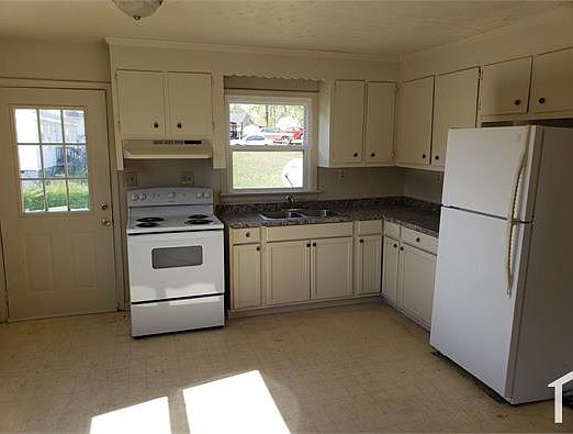 5th image of 2253 Dellrose Dr #A
