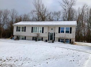 6 Eva Dr, Peru, NY 12972