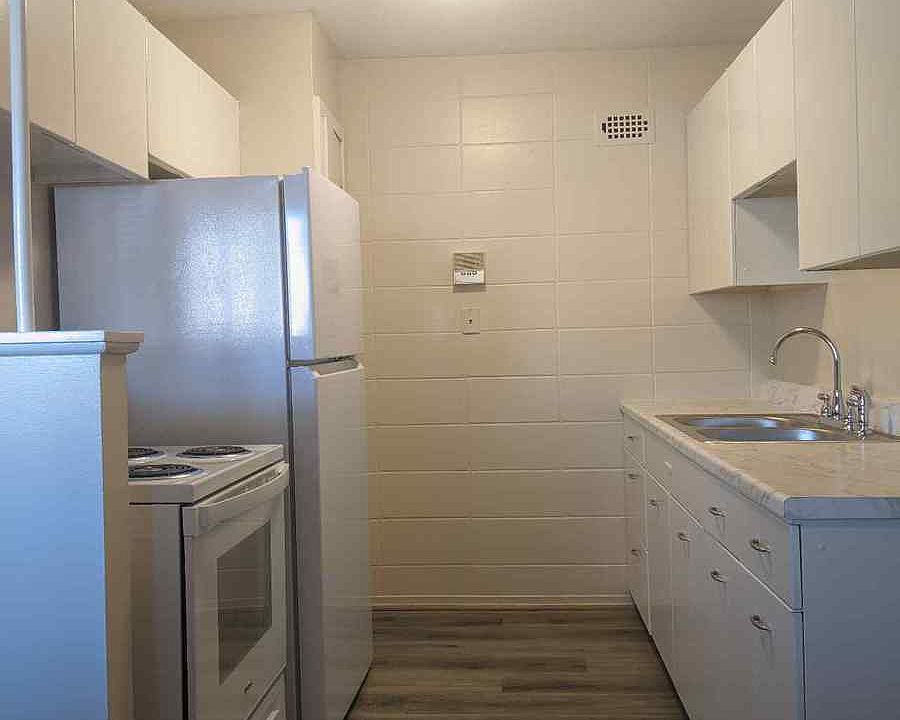 1st image of 280 Fuller Ave APT 1
