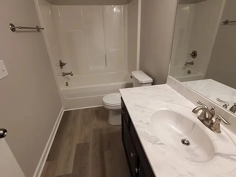 409 Rick McCormick Dr — Photo 13