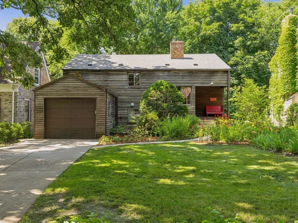 1540 E River Ter, Minneapolis, MN 55414