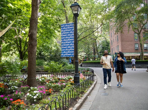 649 East 14th Street image 13 of 16