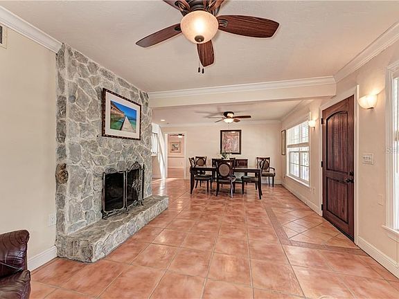 4th image of 5315 1st Avenue Dr NW