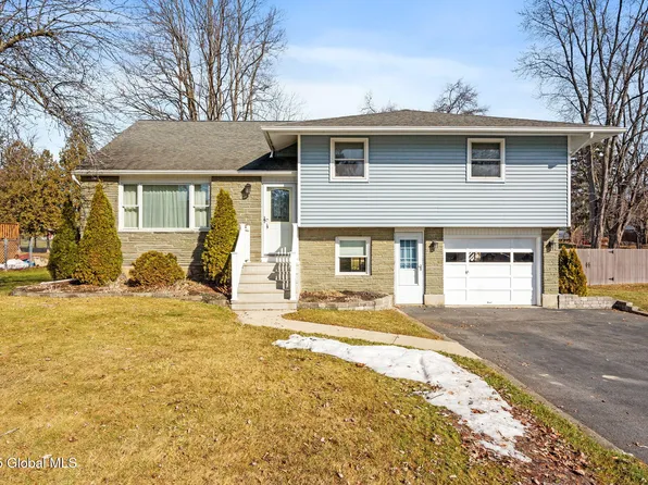 6 Greenway Drive, Glenville, NY 12302