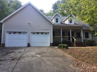 6186 Hart Ridge Ct, Walkertown, NC 27051