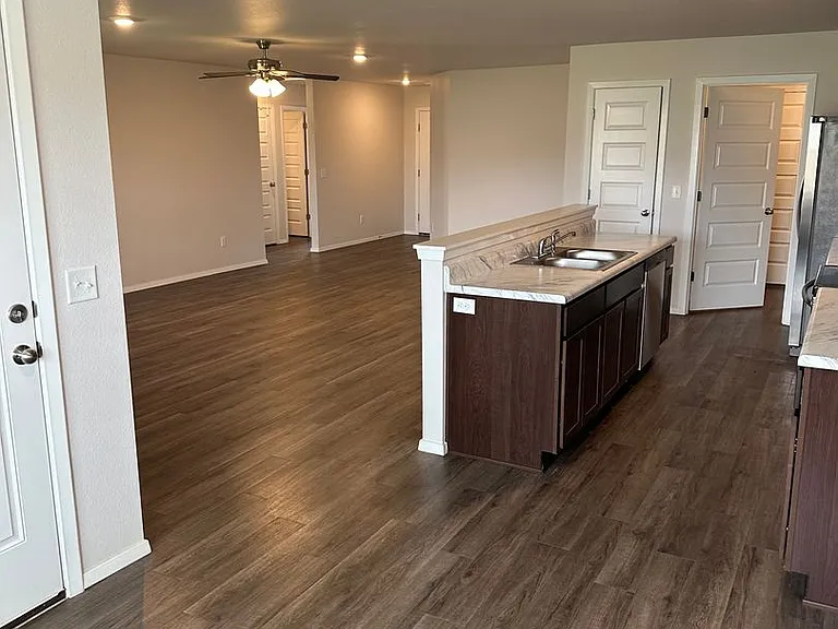 3216 E Jacob Ln — Photo 15