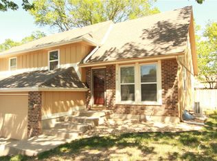 1610 E Cedar Pl, Olathe, KS 66062
