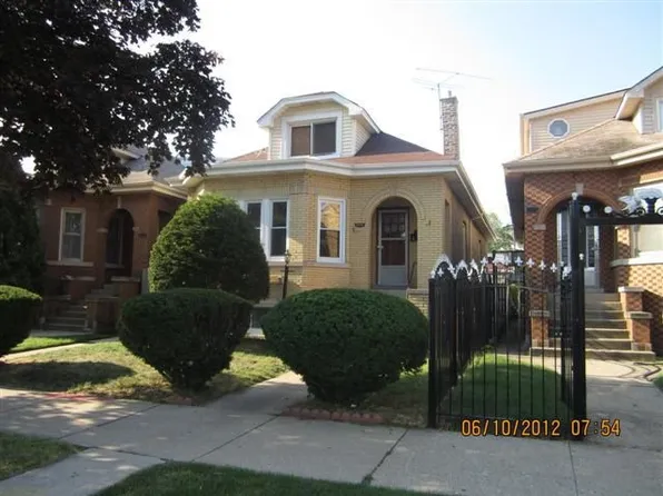 5341 W George St, Chicago, IL 60641