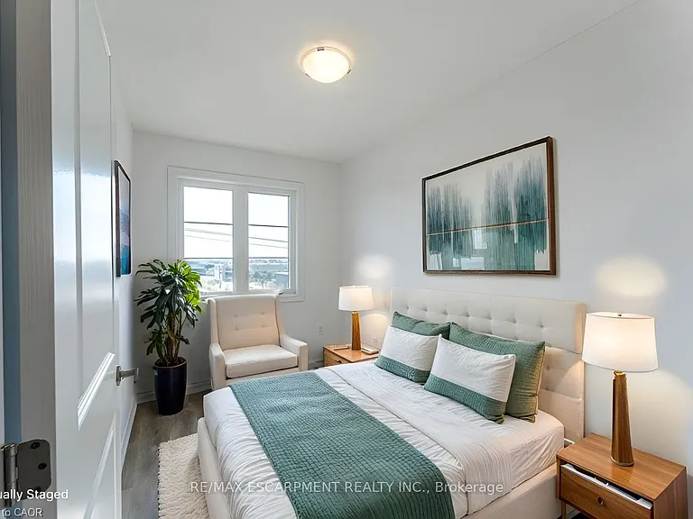 120 Court Dr #29 — Photo 22