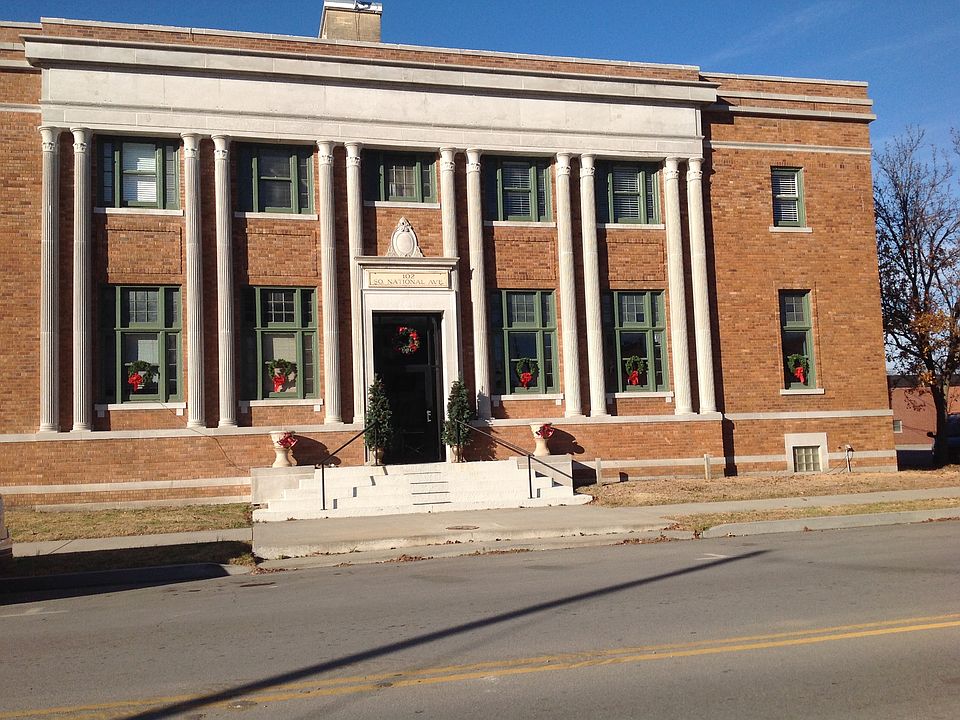 1st image of 102 S National Ave