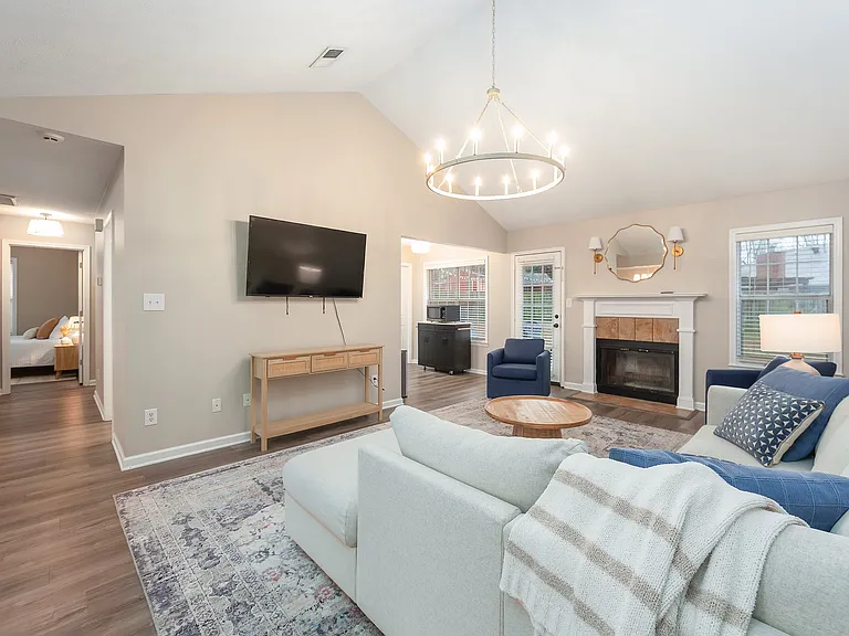 24 McLean Cv — Photo 15