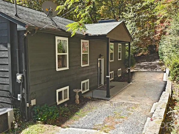 234 Trillium Trl, Franklin, NC 28734