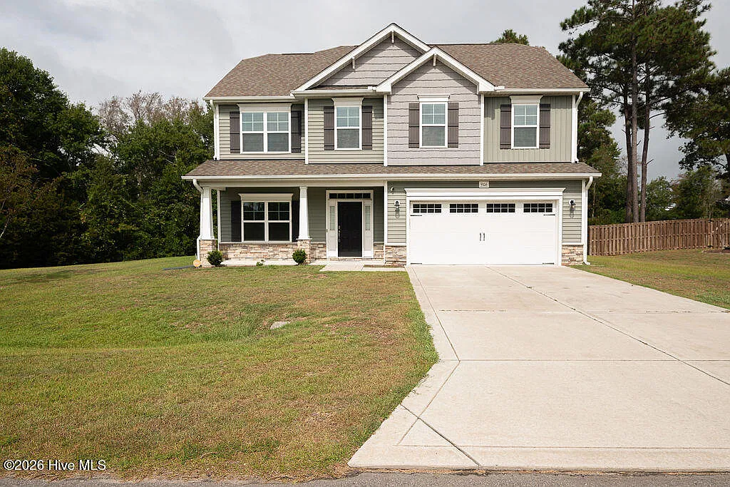 4 bed, 2.5 bath, 2359 sqft, $2,450 — Photo 2