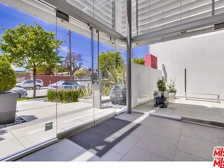 1700 Sawtelle #Penthouse 2 — Photo 4