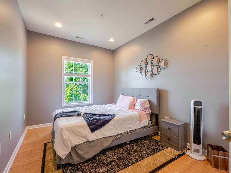 5123 D St SE — Photo 19