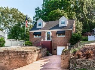 1027 Greenlawn Dr, Pittsburgh, PA 15220
