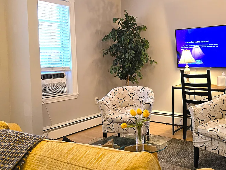 133 Marcella St #3 — Photo 2