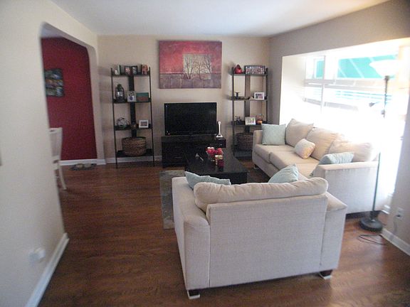 3rd image of 644 Beethoven Dr