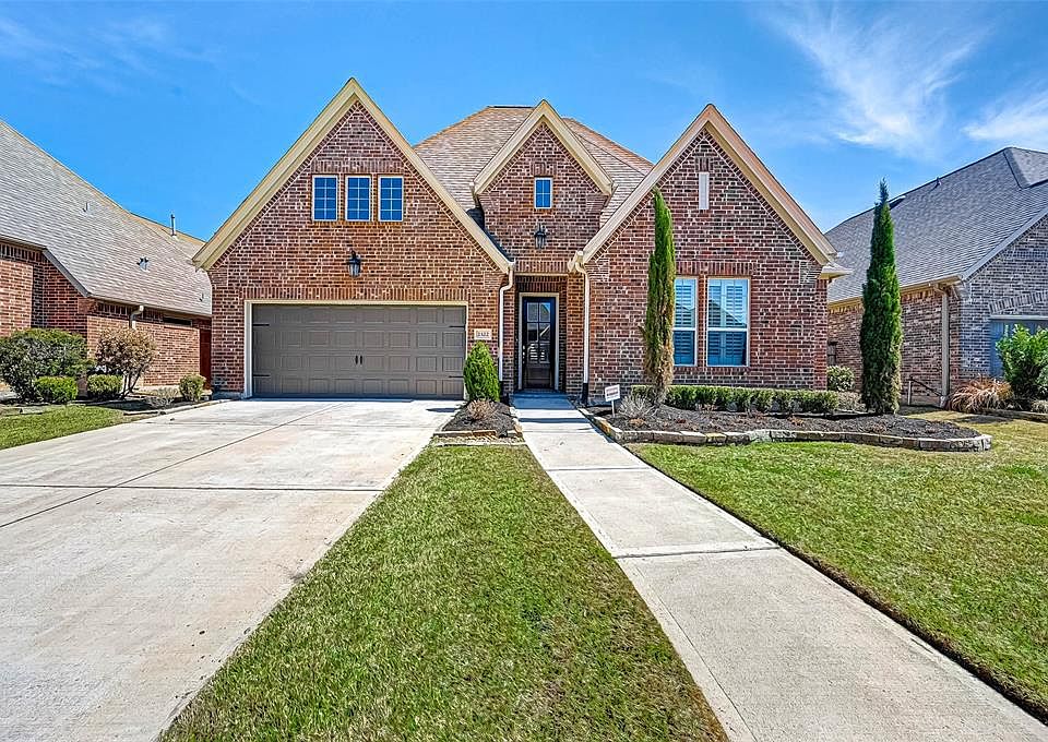 1st image of 2322 Twin Rose Dr