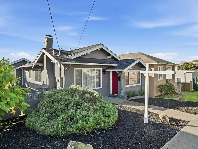 Miller Ave — Photo 12