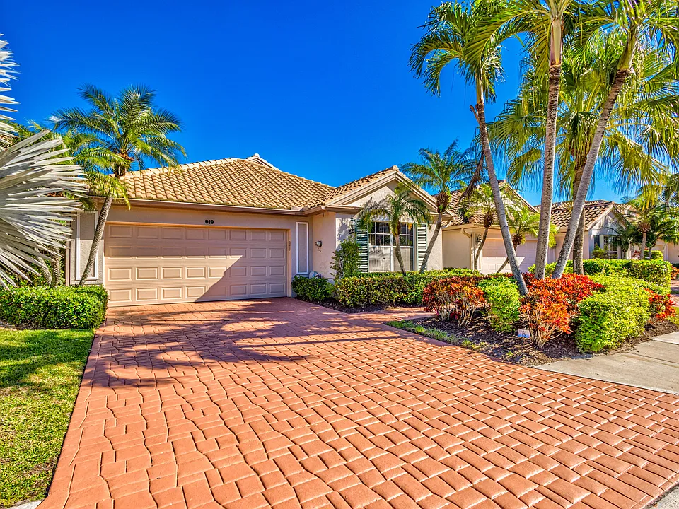 919 Augusta Pointe Dr
