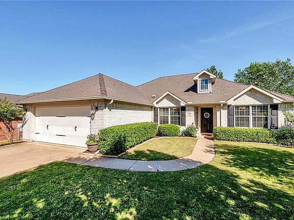 2nd image of 2731 Pinnacle Dr