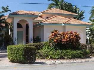 305 13th St, Key Colony Beach, FL 33051