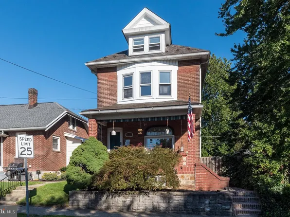 1331 Easton Rd, Hellertown, PA 18055