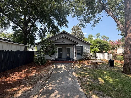 3015 1/2 Cardinal Dr Photo 1