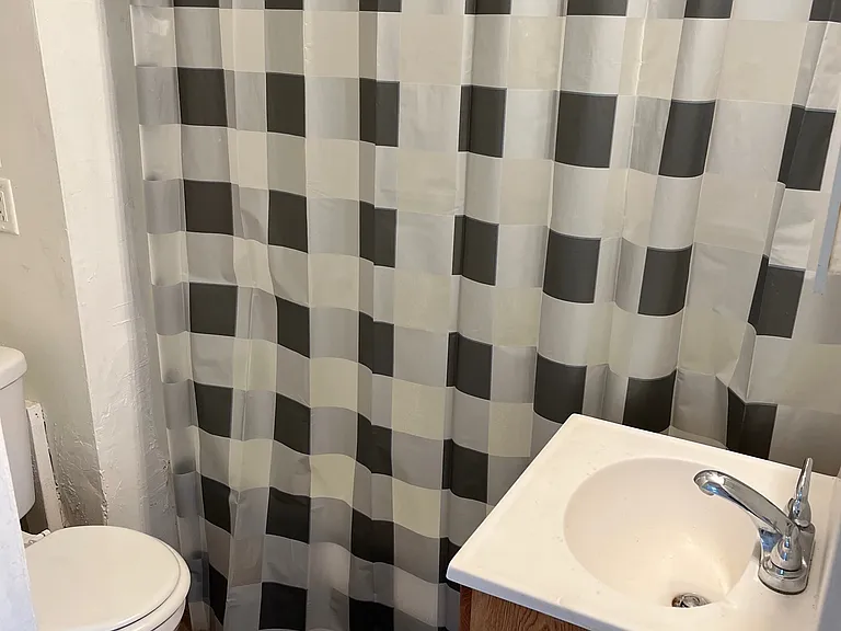 916 Gibson St #2 — Photo 12