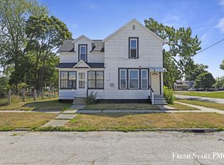 1144 1st St APT 3, Muskegon, MI 49440