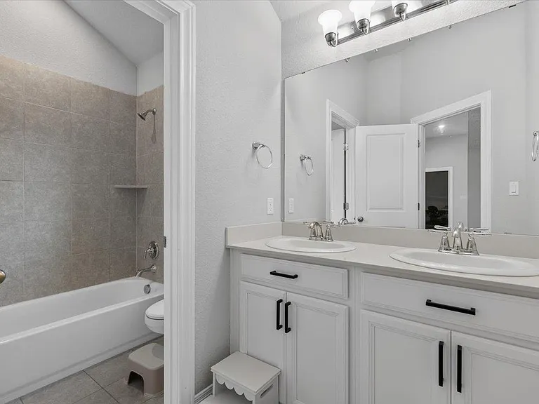 1317 Highwater Dr — Photo 26