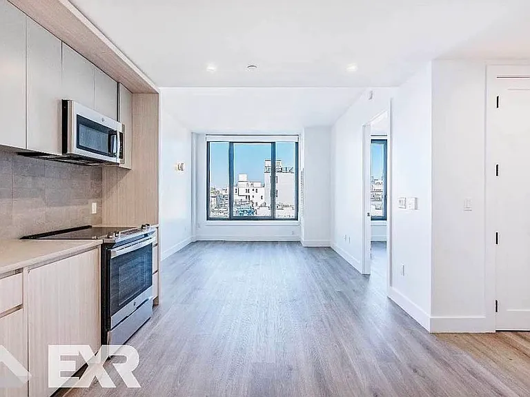 210 Clarkson Ave #703 — Photo 3