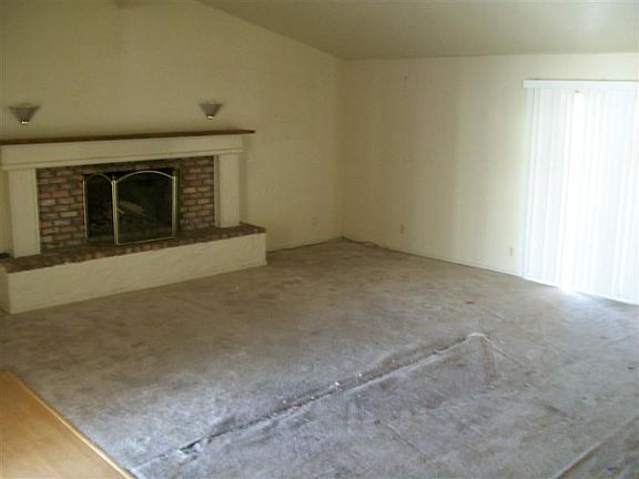 3rd image of 3316 Baysinger Dr