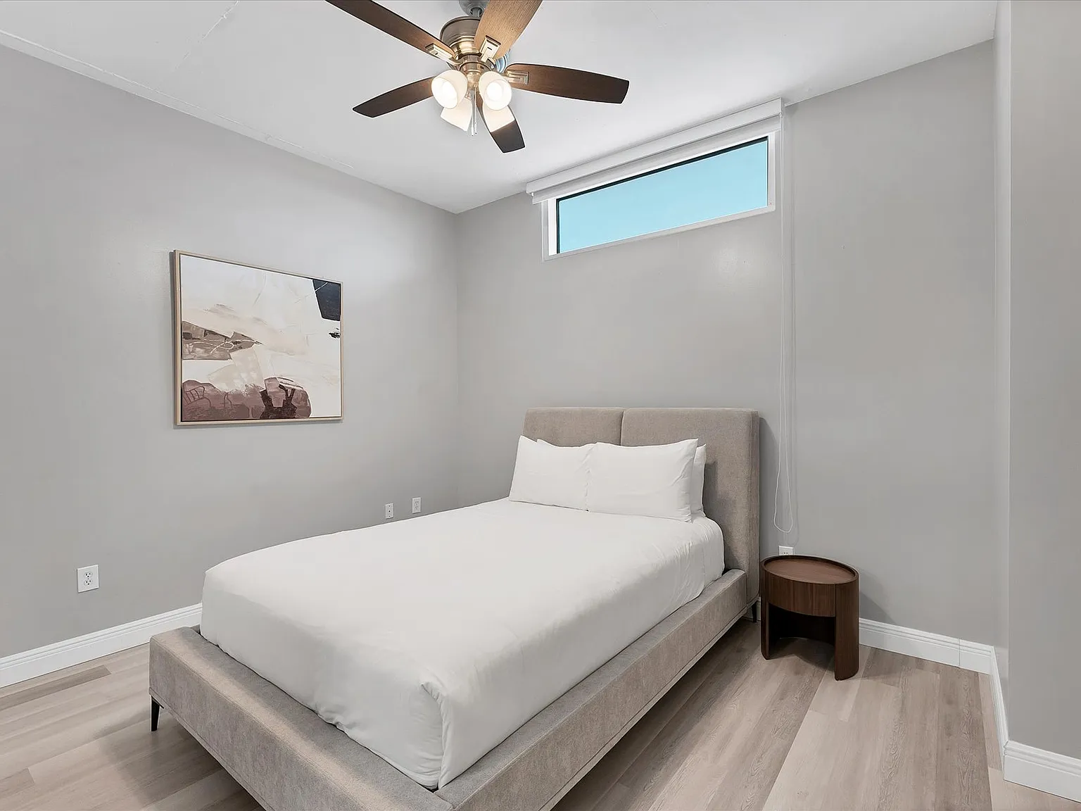 2 bed, 1268 sqft, $3,900 — Photo 1