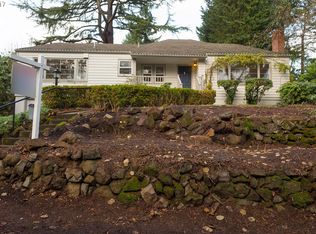 3084 SW Flower Ter, Portland, OR 97239