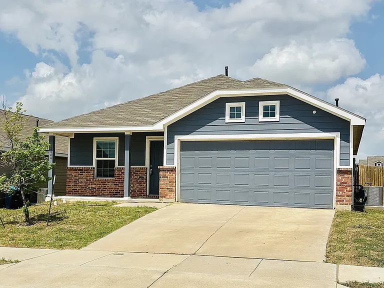 2644 Turtle Dove Dr — Photo 1