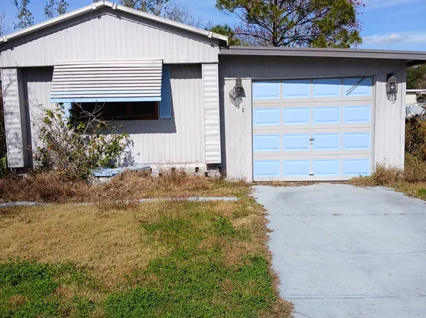 32 Rose Dr, Fruitland Park, FL 34731