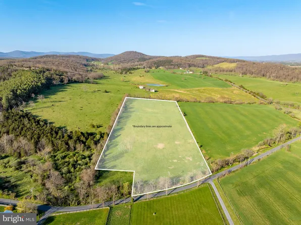 Crooked Run Rd, Mount Jackson, VA 22842