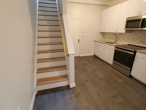 4th image of 26-16 23rd Ave #2