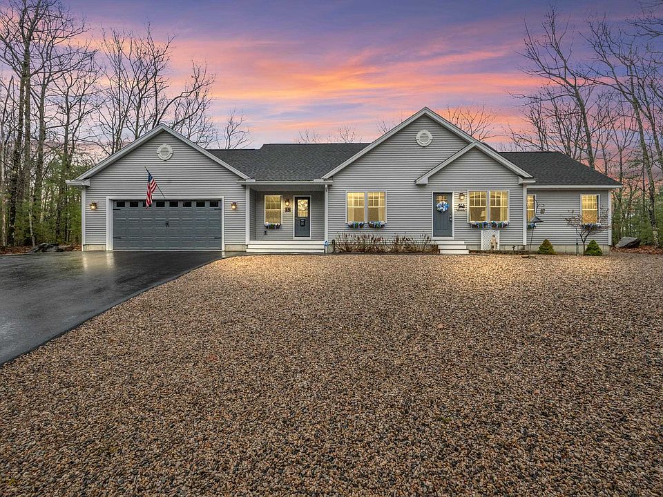 1st image of 15 Wintergreen Ridge Road
